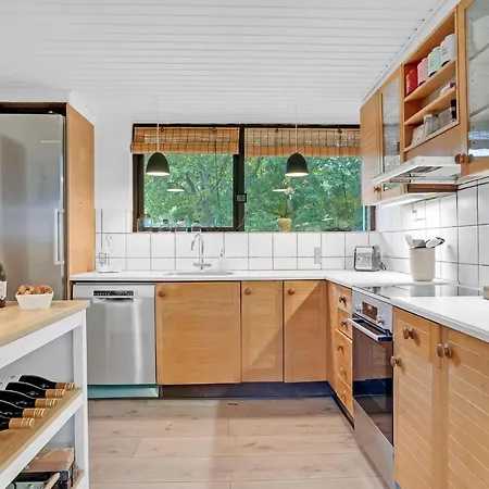 Awesome In With Wifi And 4 Bedrooms 펜션 *