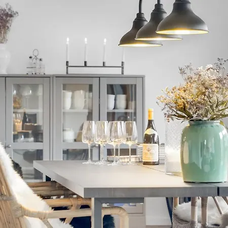 Awesome In With Wifi And 4 Bedrooms 펜션 Millinge